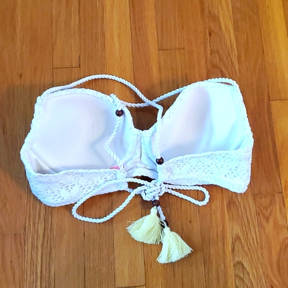 White bikini top - Picture 2 of 2